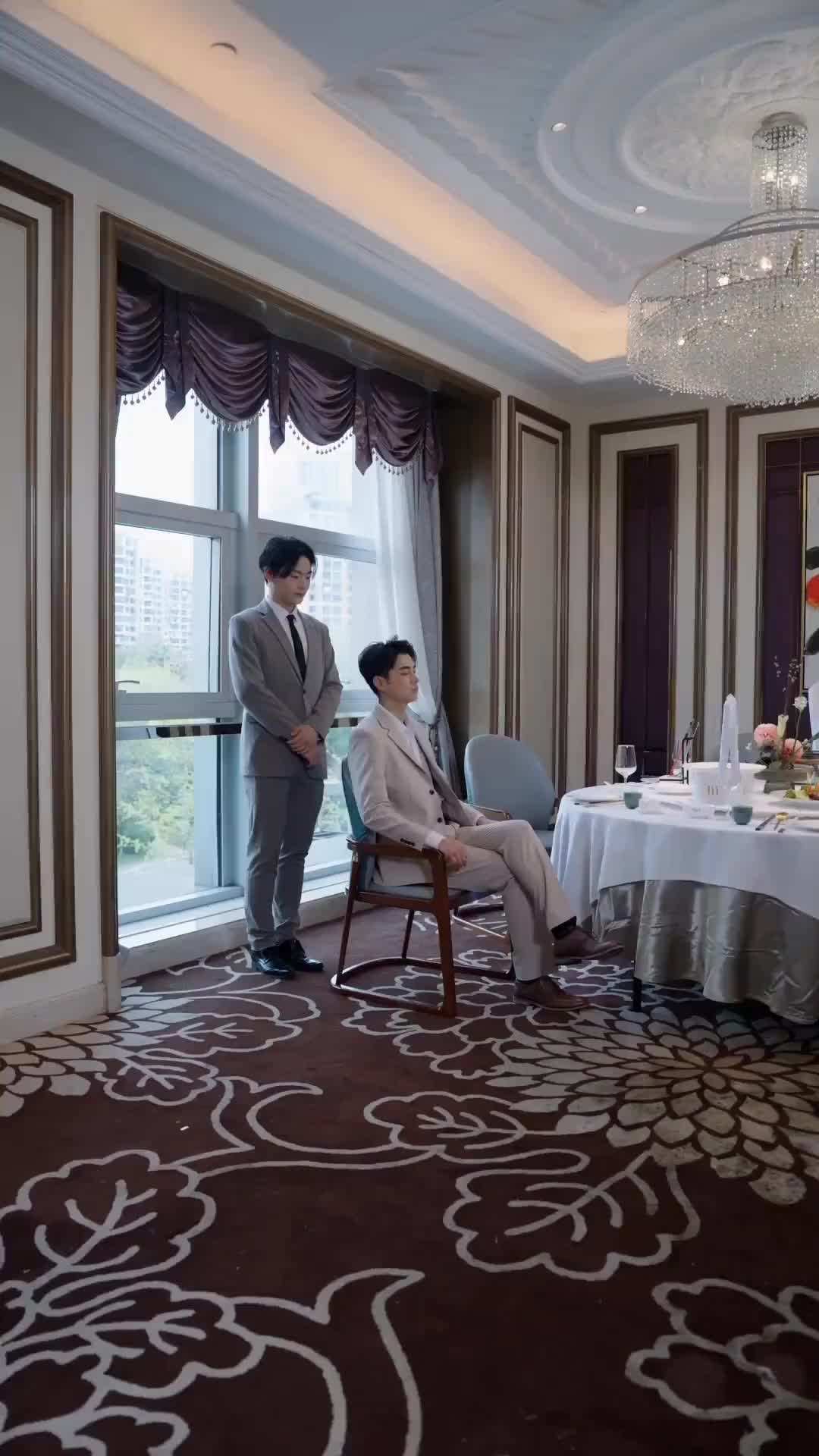 Episode 50 - CEO's Wife Spoiled by Three Big Shot Brothers