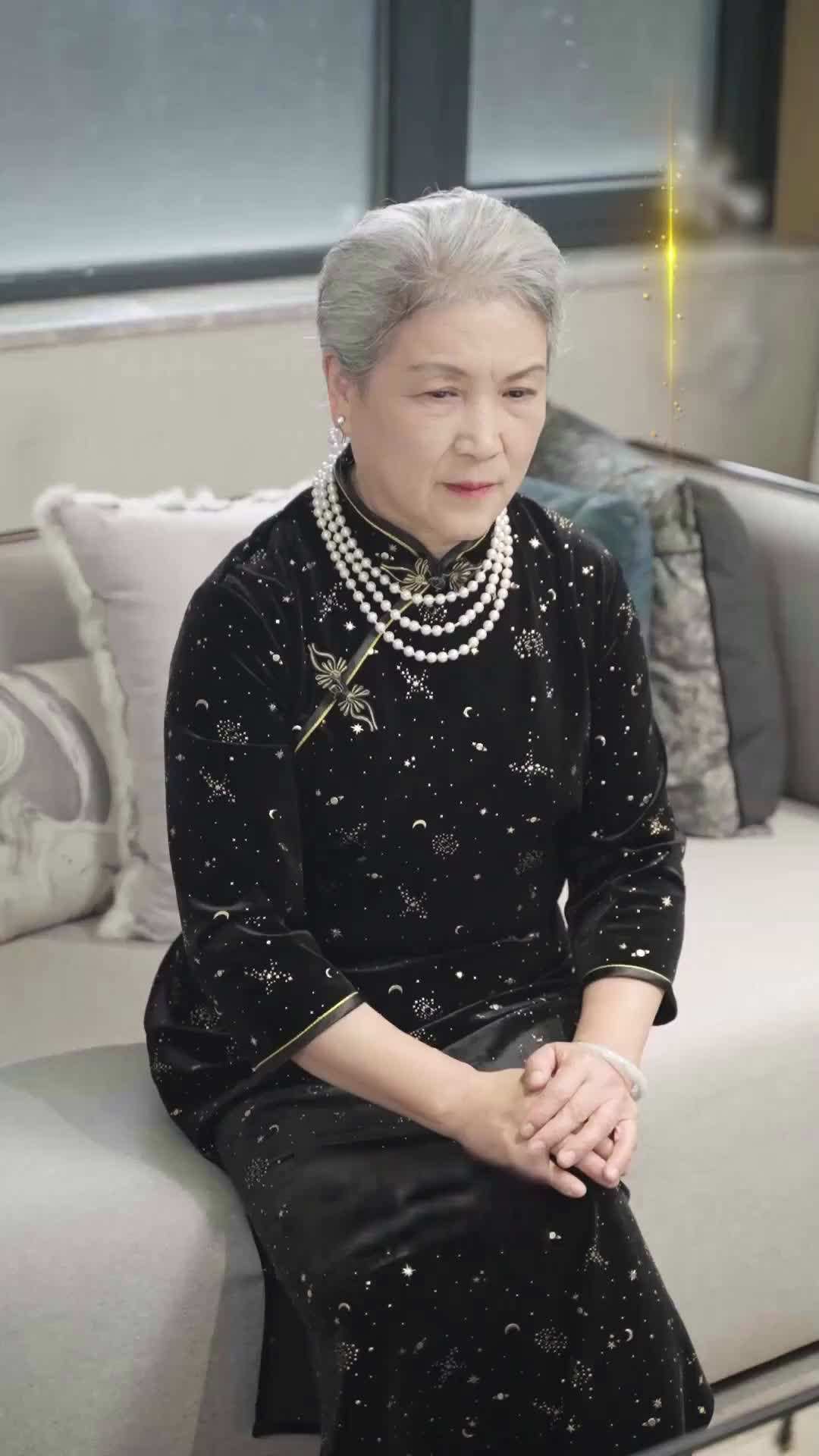 Episode 2 - Daddy, Please Kneel Down