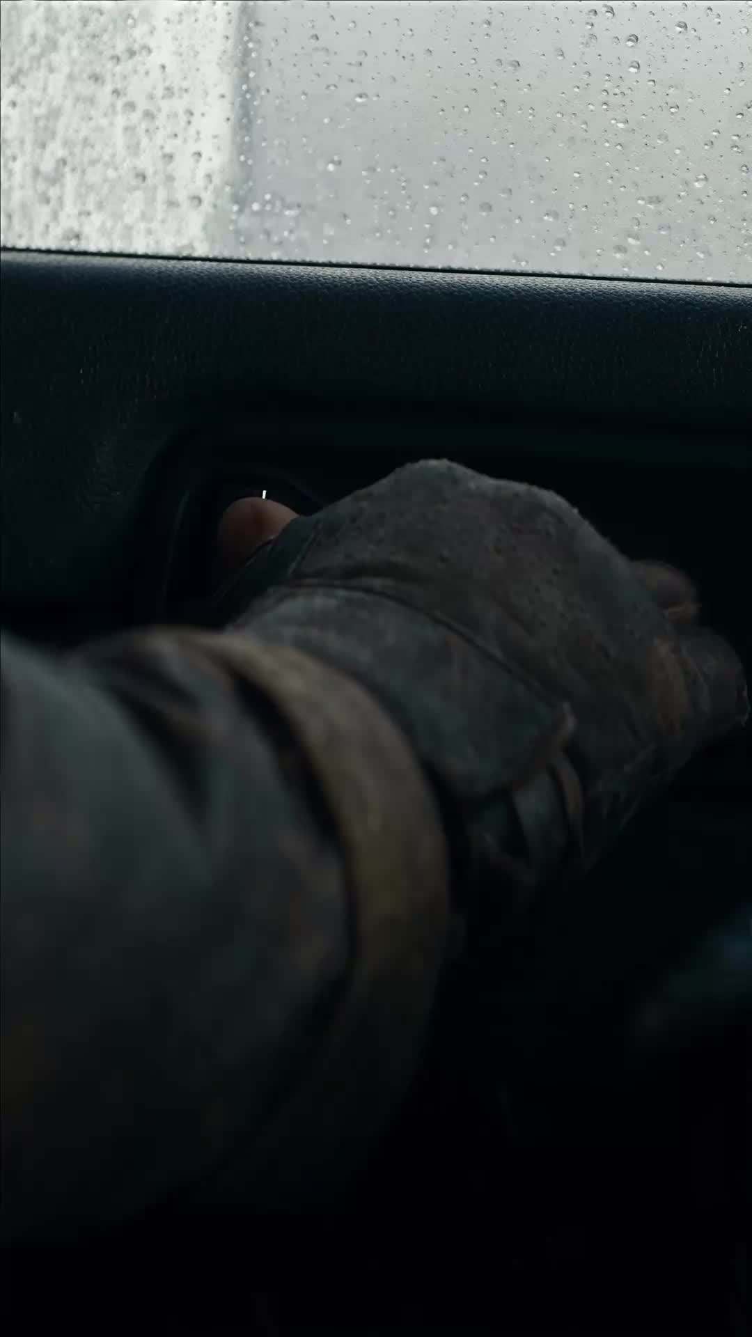 Episode 34 - Never Touch the Cargo