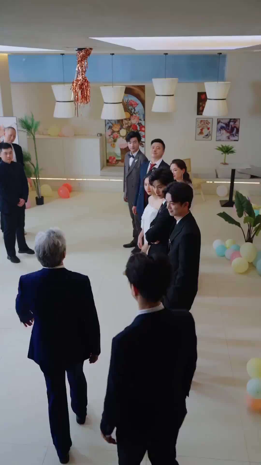 Episode 35 - CEO's Wife Spoiled by Three Big Shot Brothers