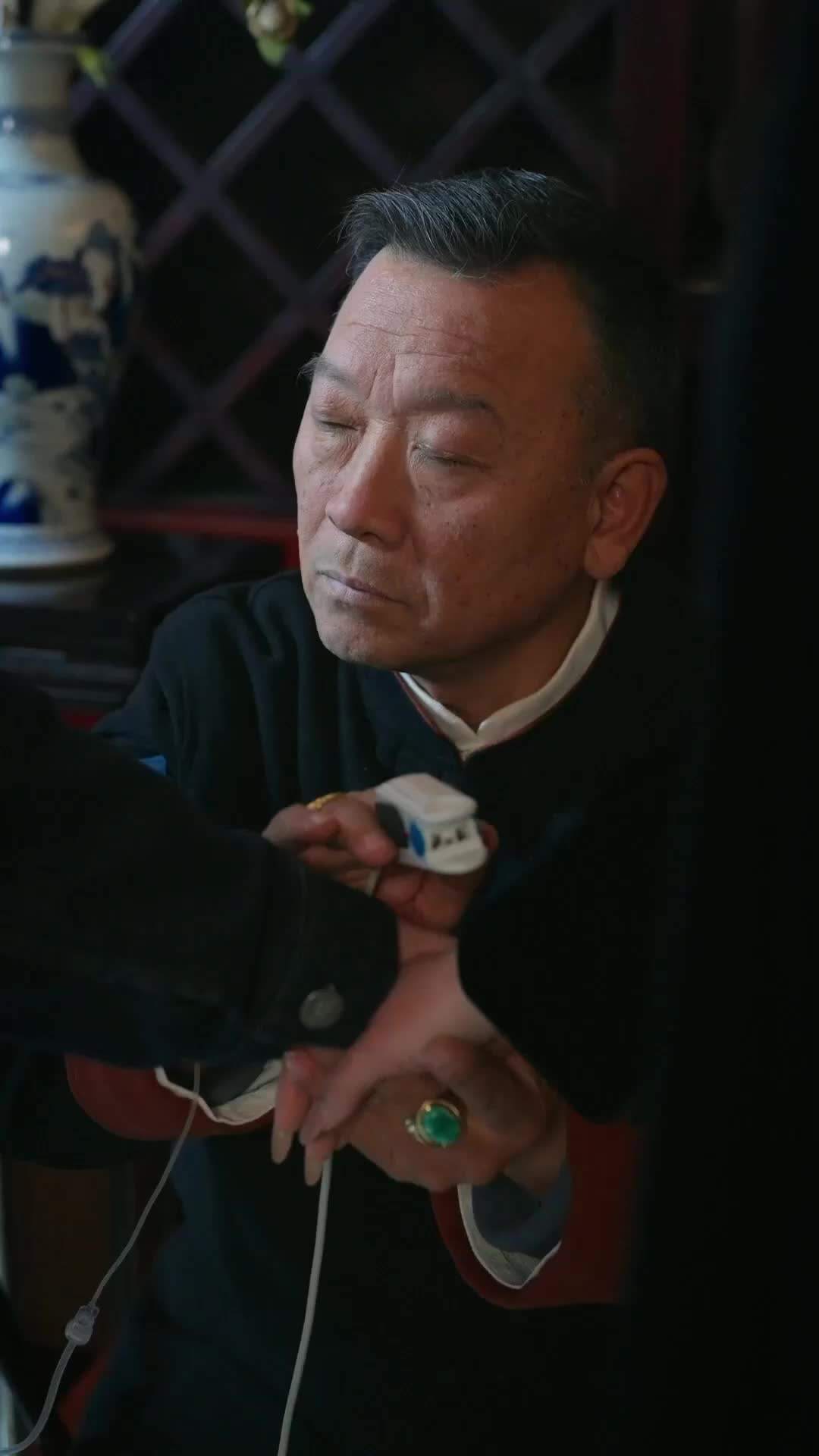 Episode 2 - My Househusband Is Gamble King