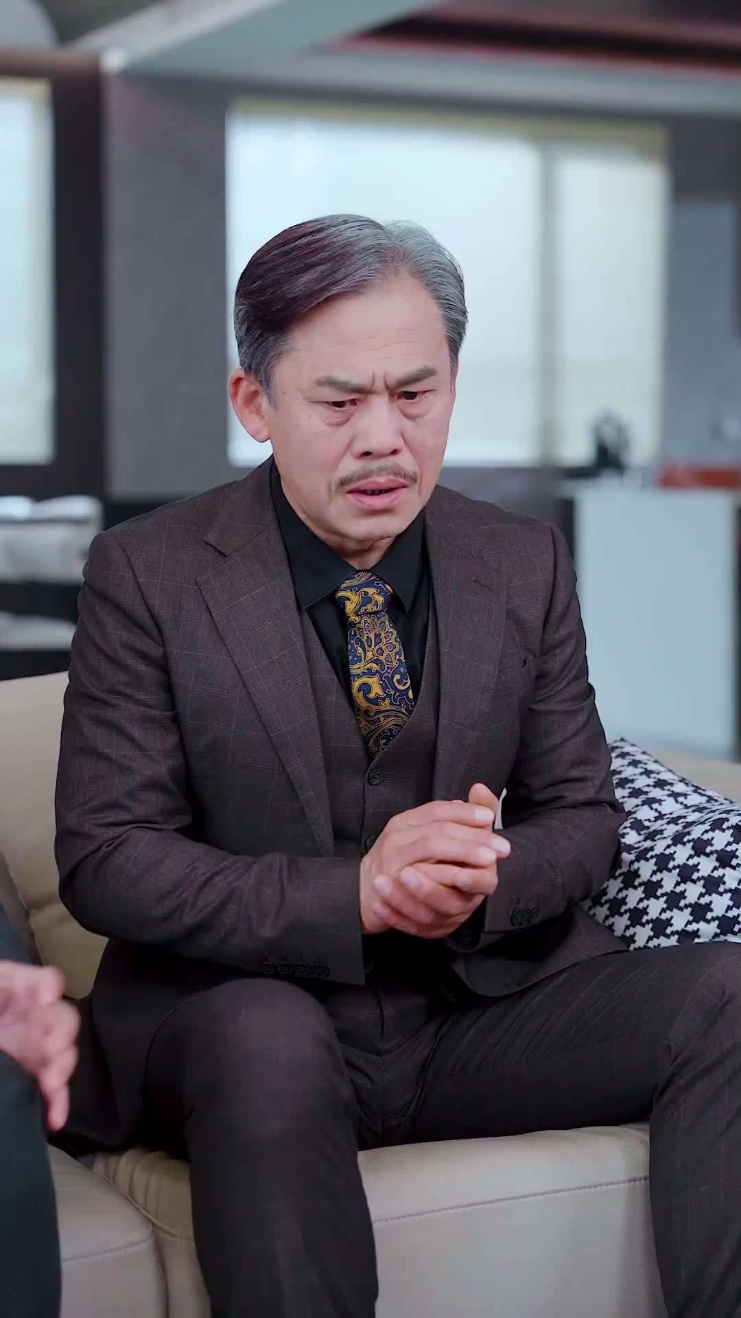 Episode 31 - Saat Dia Berlutut, Aku Memilih Tahta