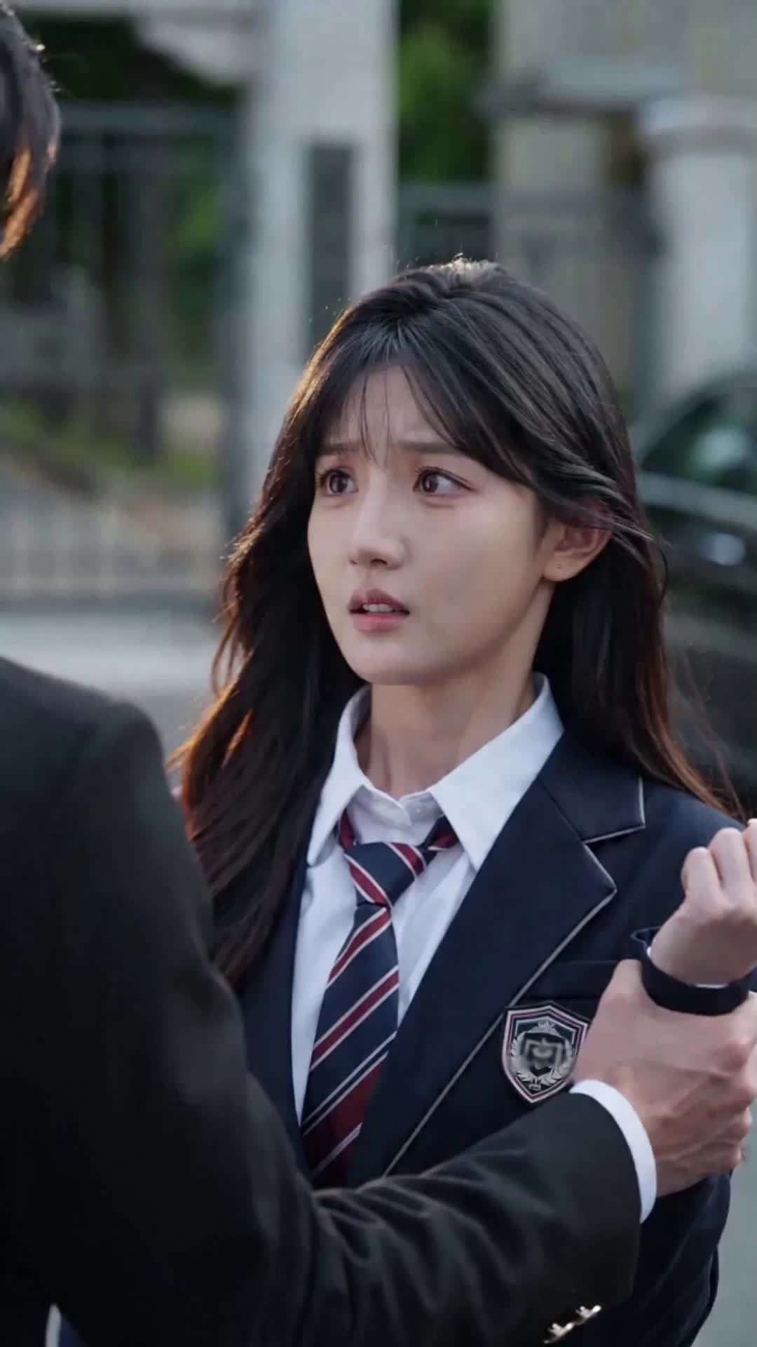 Episode 15 - Broke Lady Got Cold CEO's Love