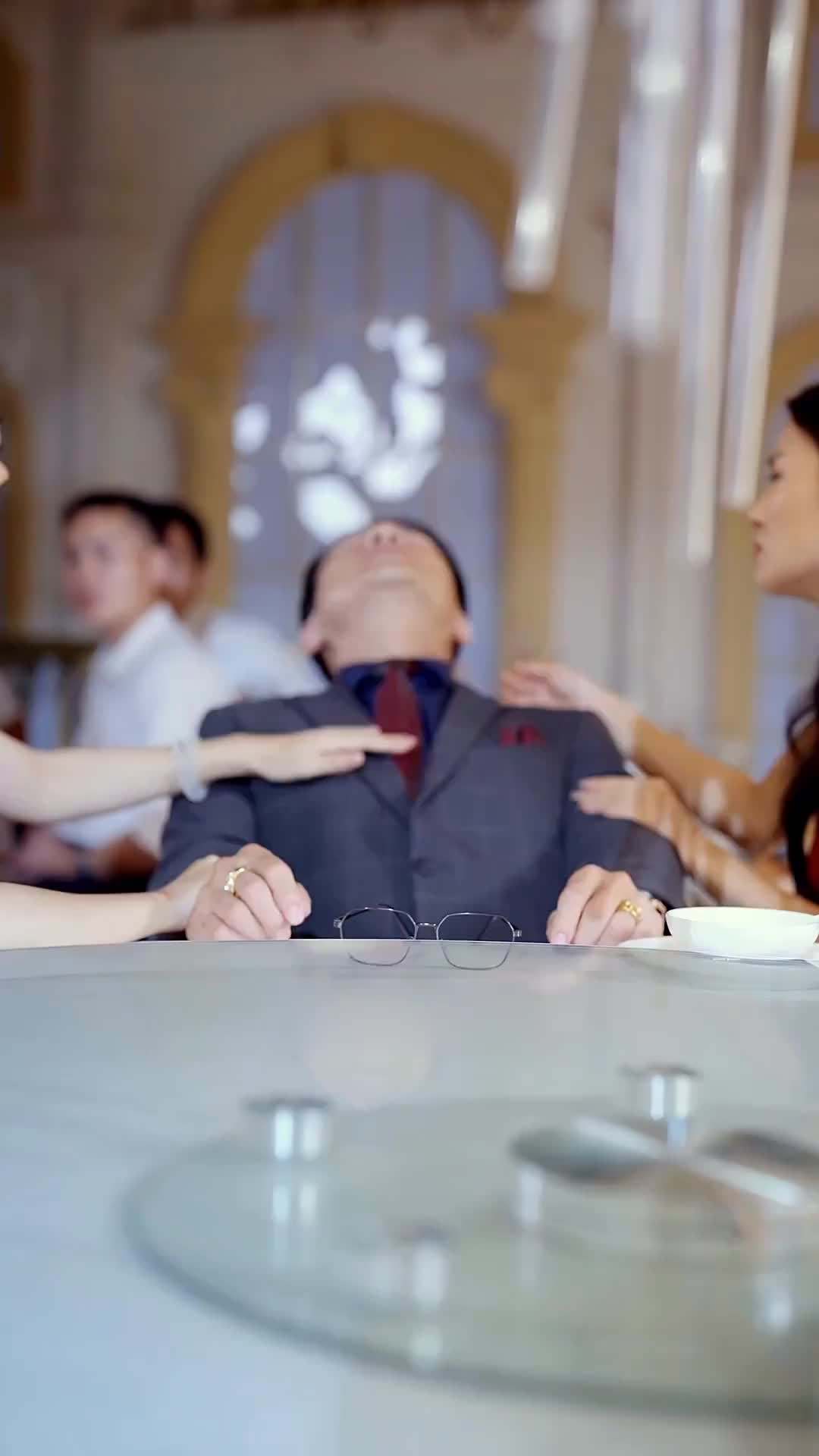 Episódio 12 - Meu Marido Sem-Teto é um Trilionário