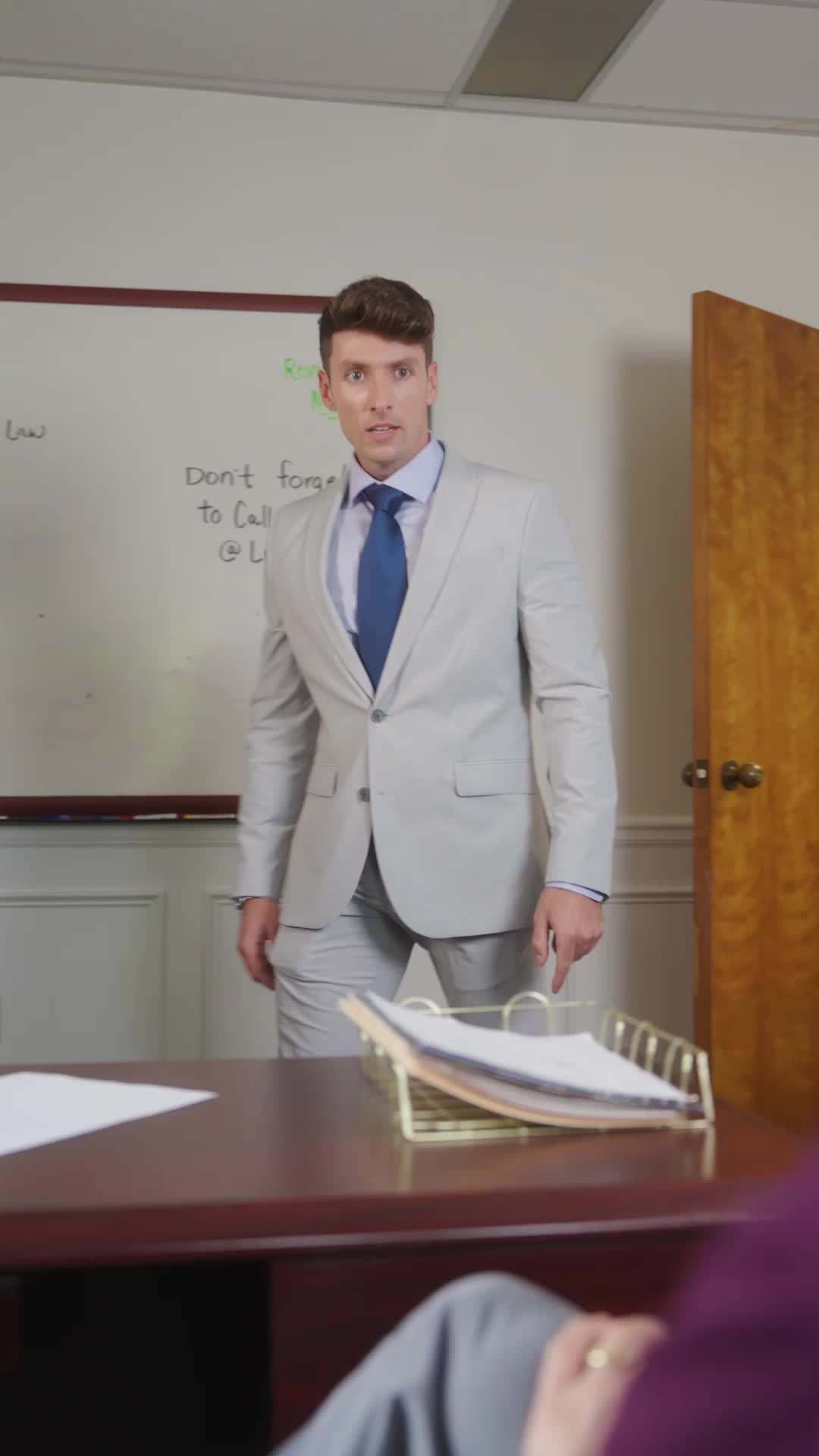 Episode 37 - Falling for My Divorce Lawyer