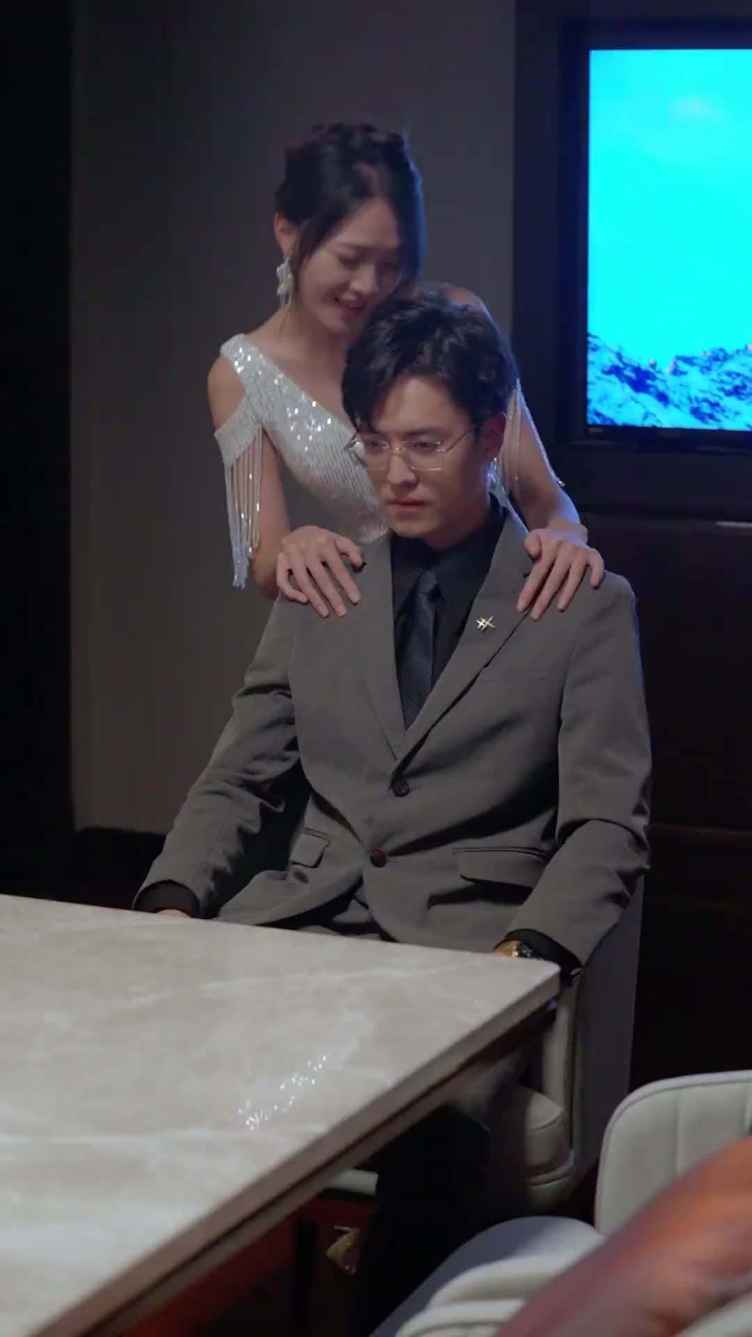 Episode 4 - Seduce My Ex's CEO Uncle After Rebirth
