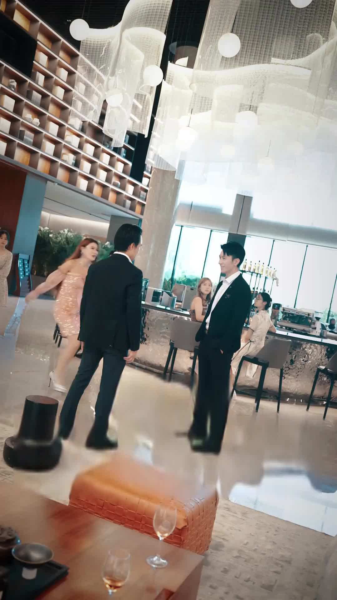 Episode 6 - Reborn As The CEO's Darling Wife