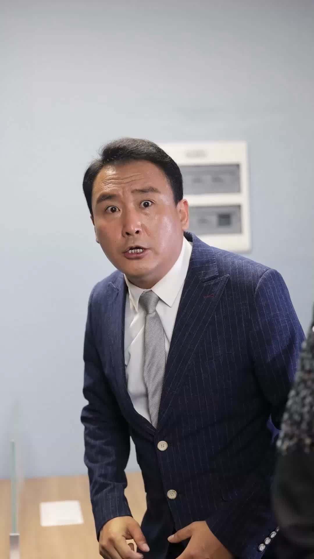 Episode 69 - Badass Bodyguard and His Stunner CEO Wife