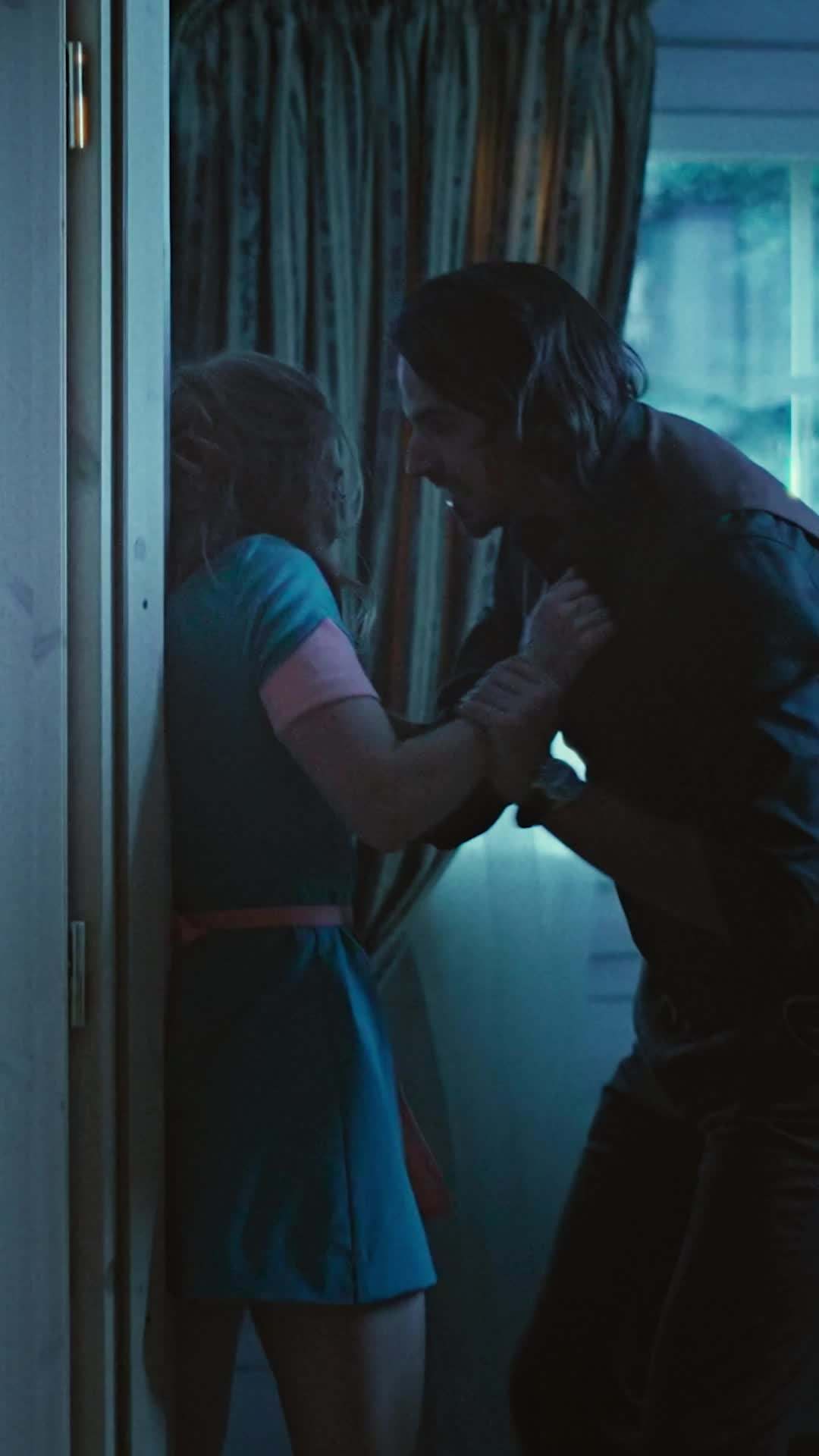Episode 75 - Desired by Two: the Vampire and the Hunter