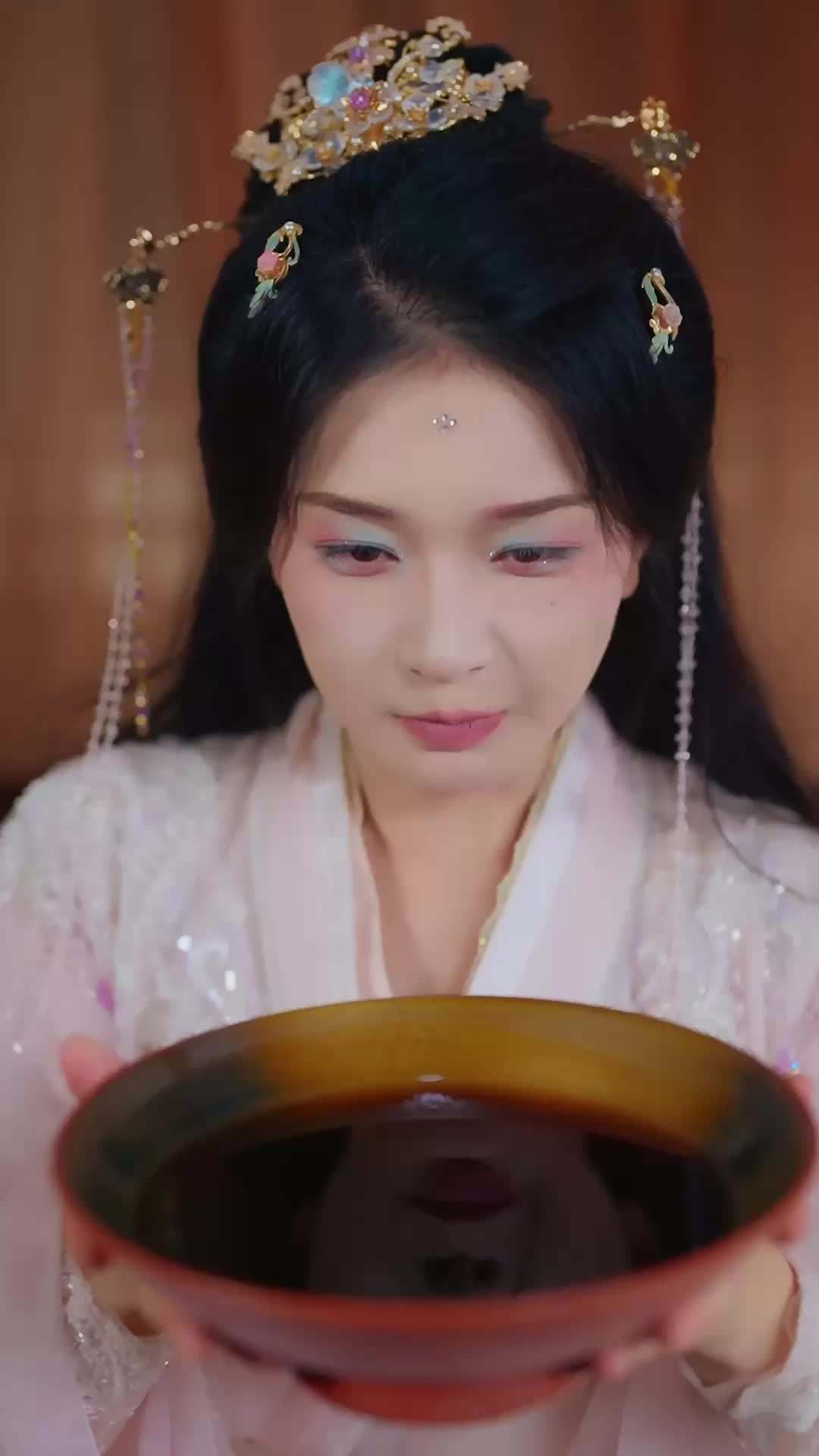 에피소드 7 - 뱀의 제왕의 아이를 가졌다