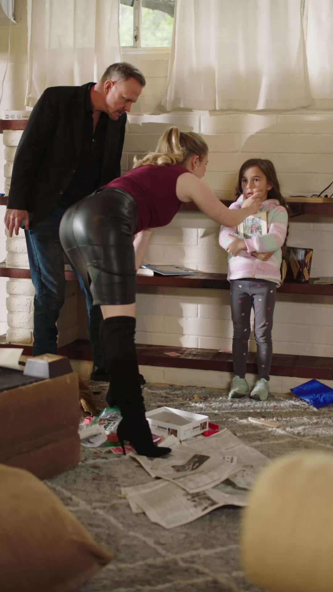 Episódio 9 - Papai, Socorro! Mamãe Está na Prisão!