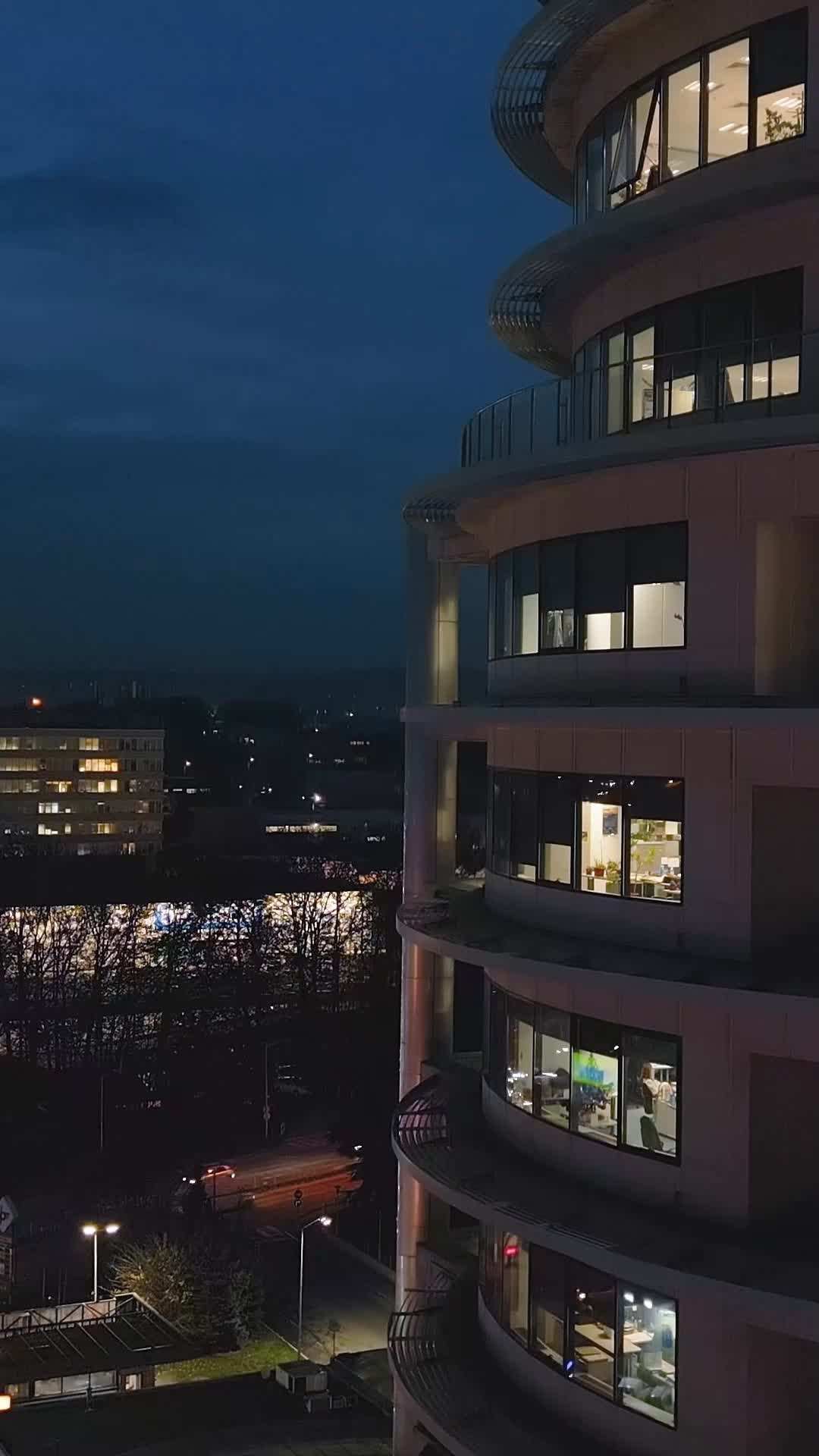 에피소드 18 - 미스터리 작가의 화려한 귀환