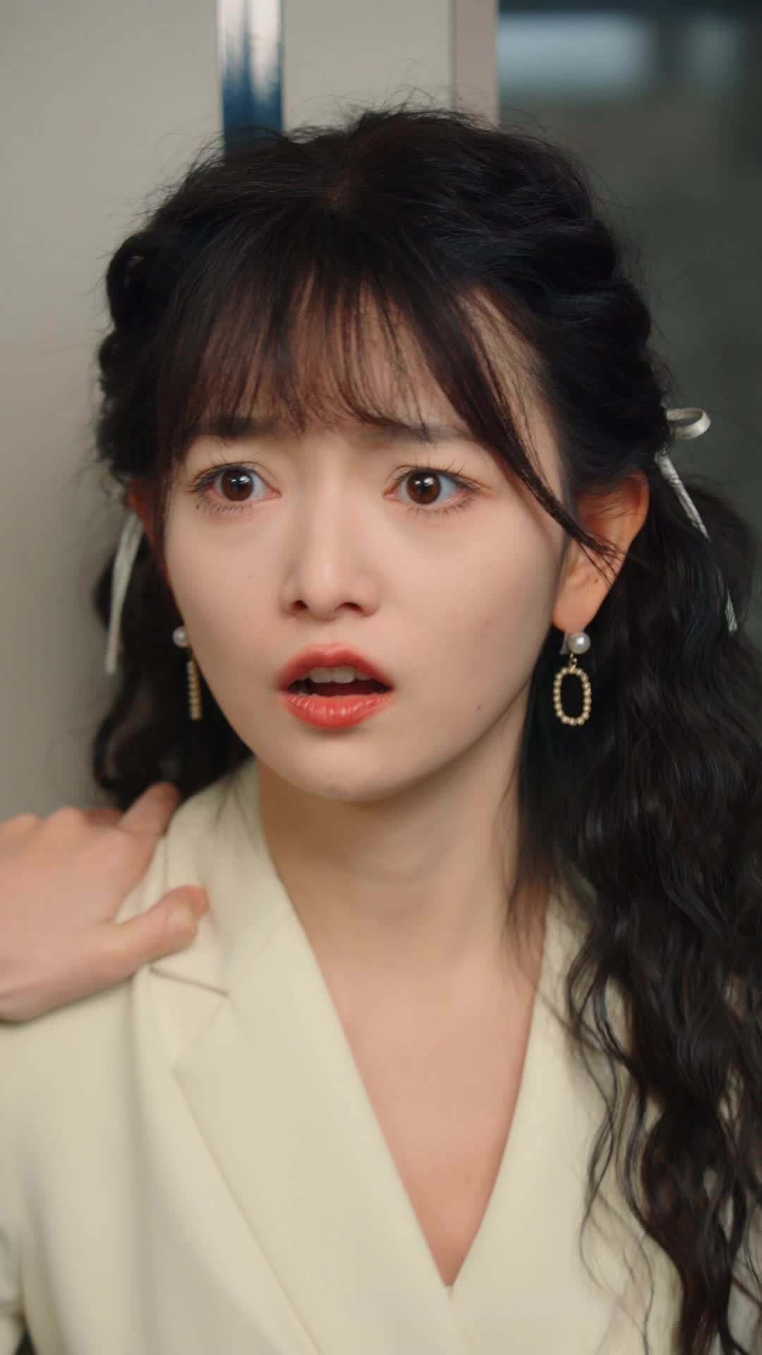 에피소드 25 - 왕관을 쓴 사기꾼