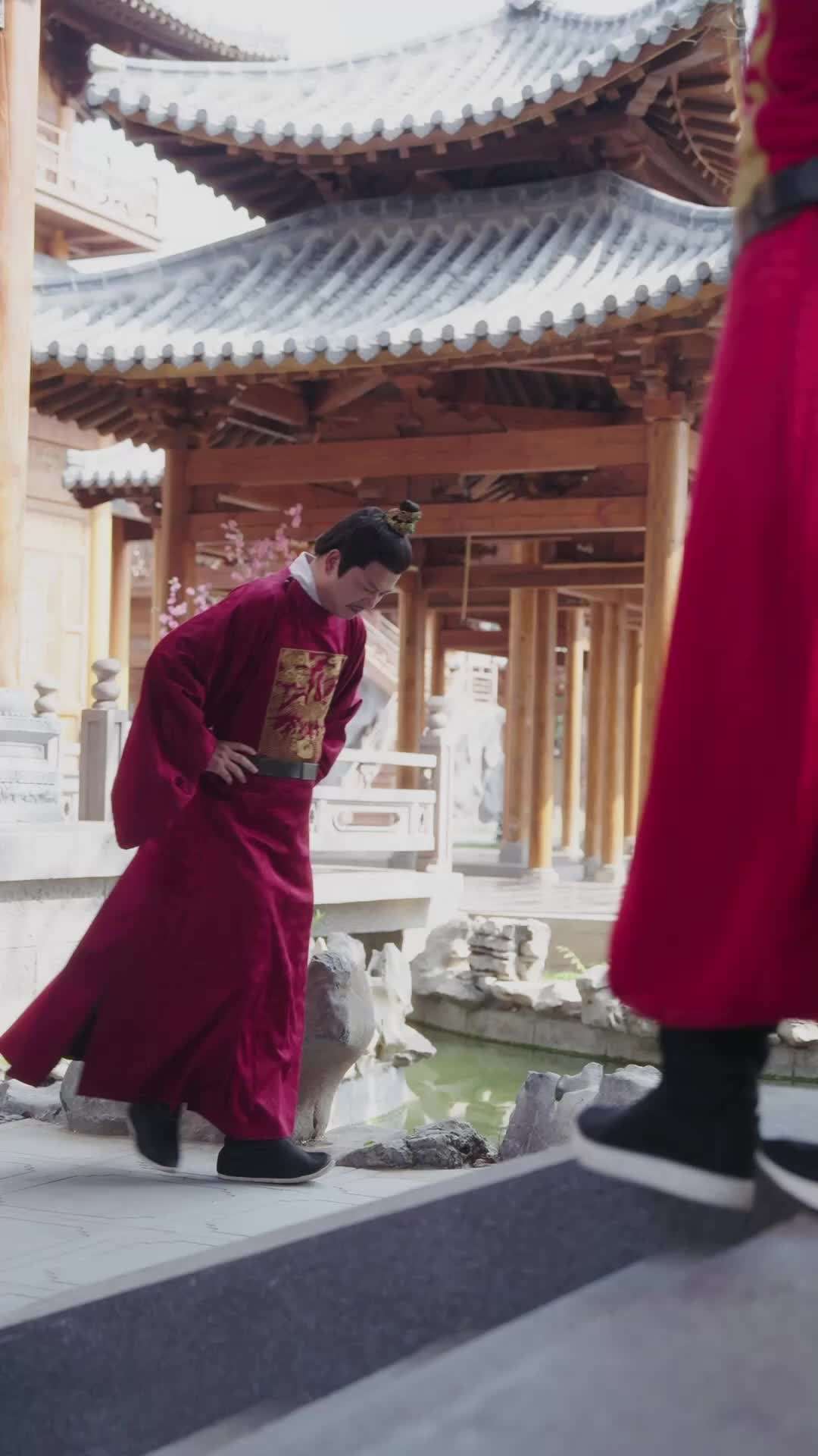 에피소드 48 - 창고 제국의 탄생