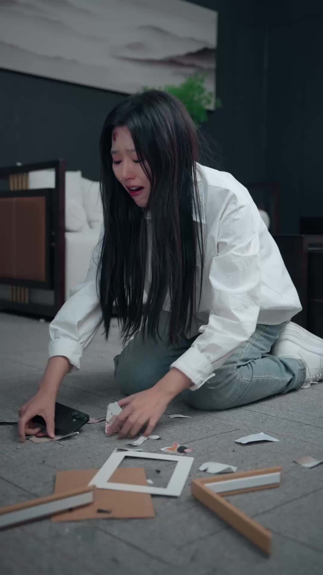 에피소드 11 - 쏟아져 나온 비밀