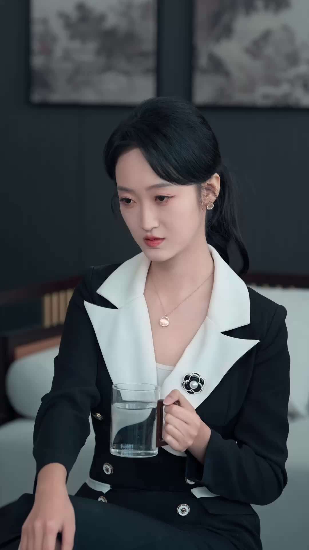 에피소드 28 - 쏟아져 나온 비밀