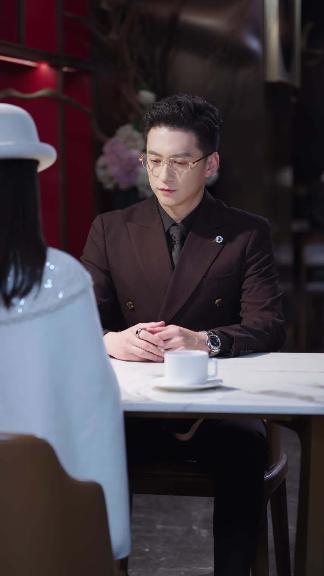에피소드 54 - 금지된 열정의 시작
