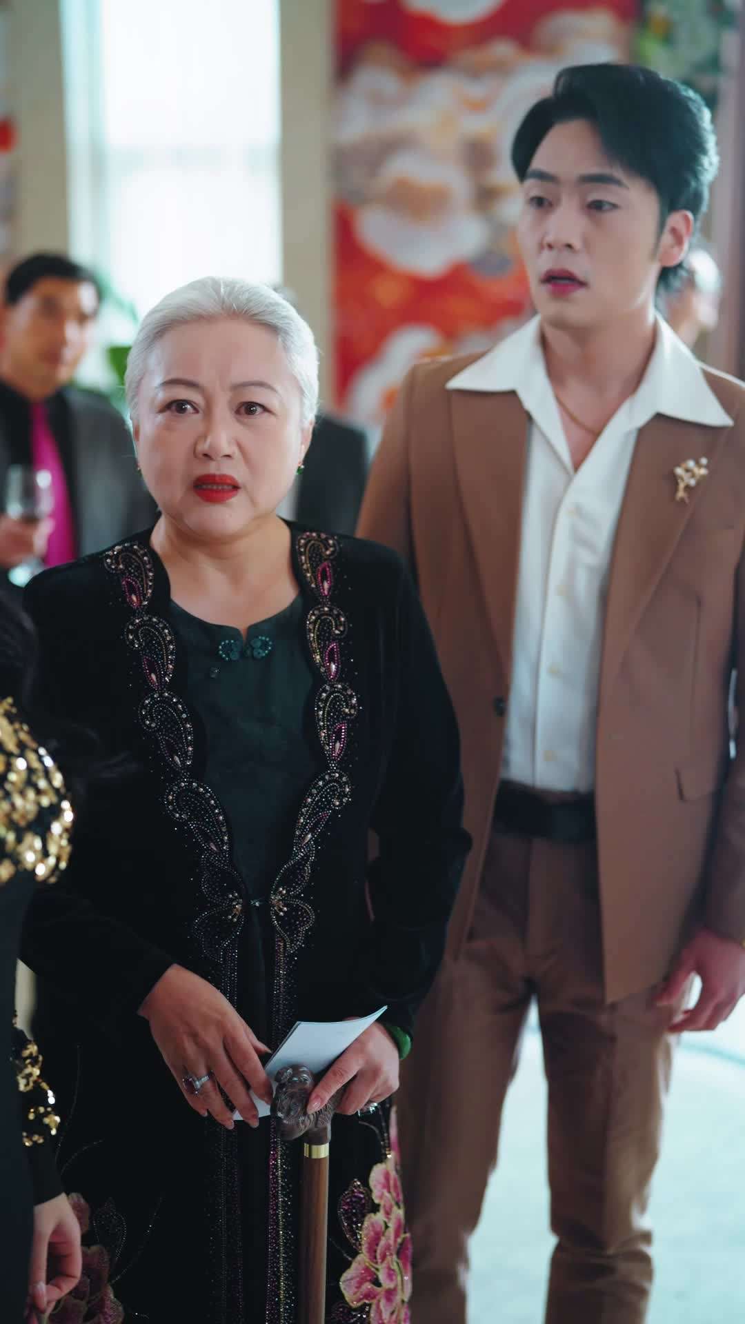 에피소드 33 - 돌아온 아가씨: 모녀가 함께하는 싸움