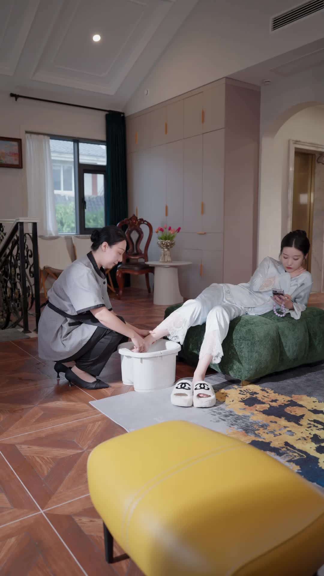 Episodio 10 - Da ragazza di campagna a regina dell’hotel