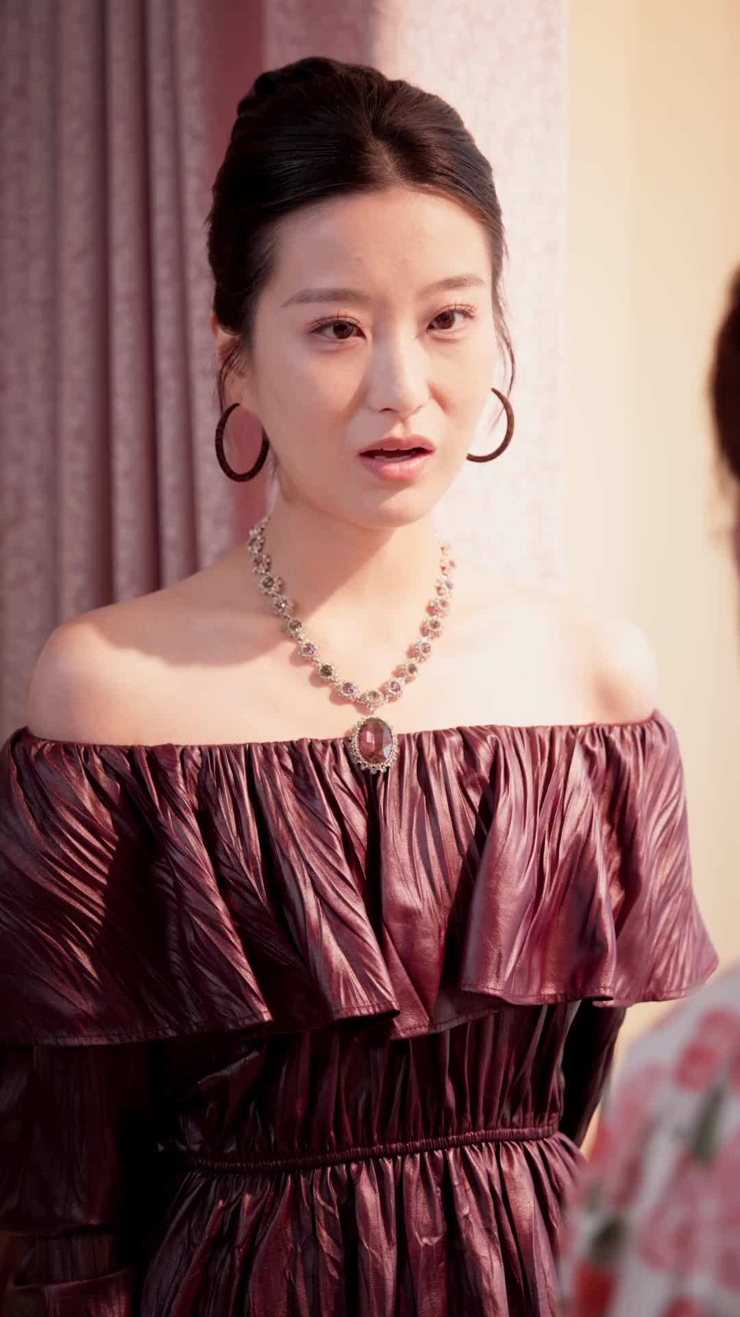 Episodio 4 - Da ragazza di campagna a regina dell’hotel