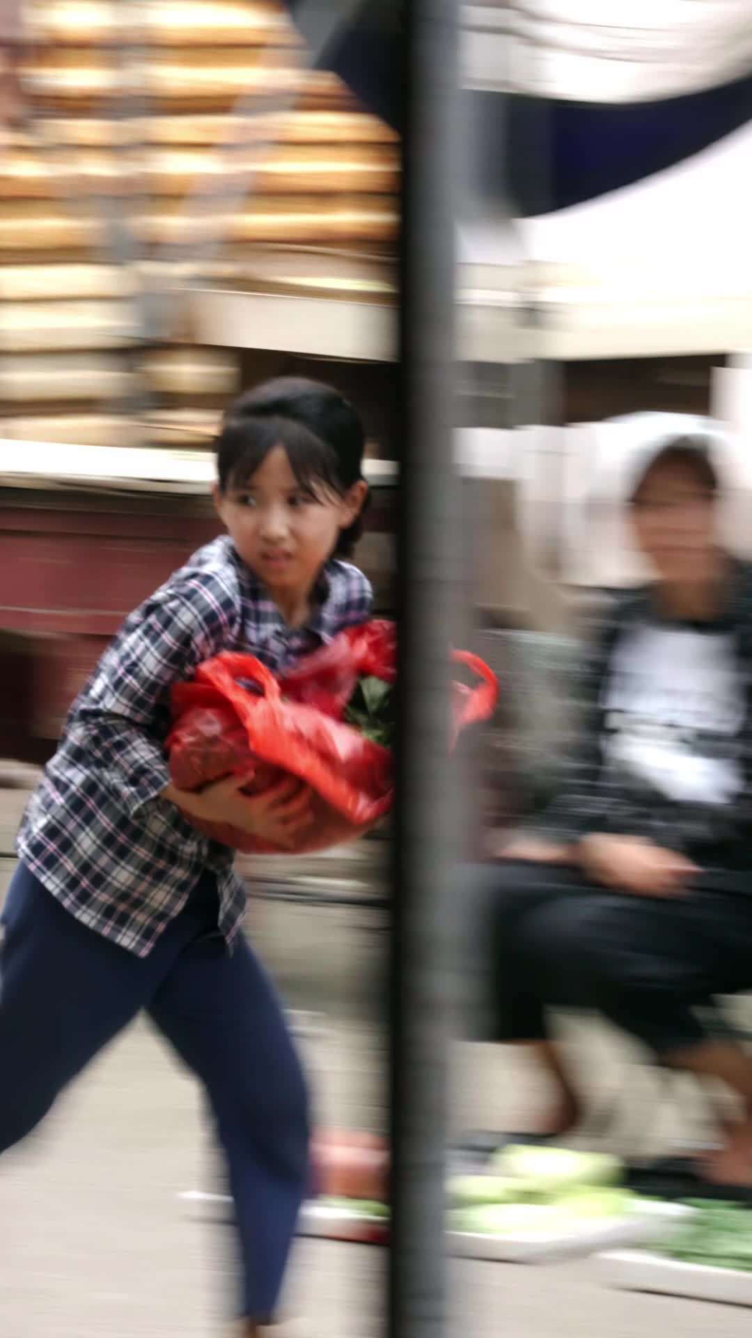 第1集 - 出獄重逢 墨少寵她入骨