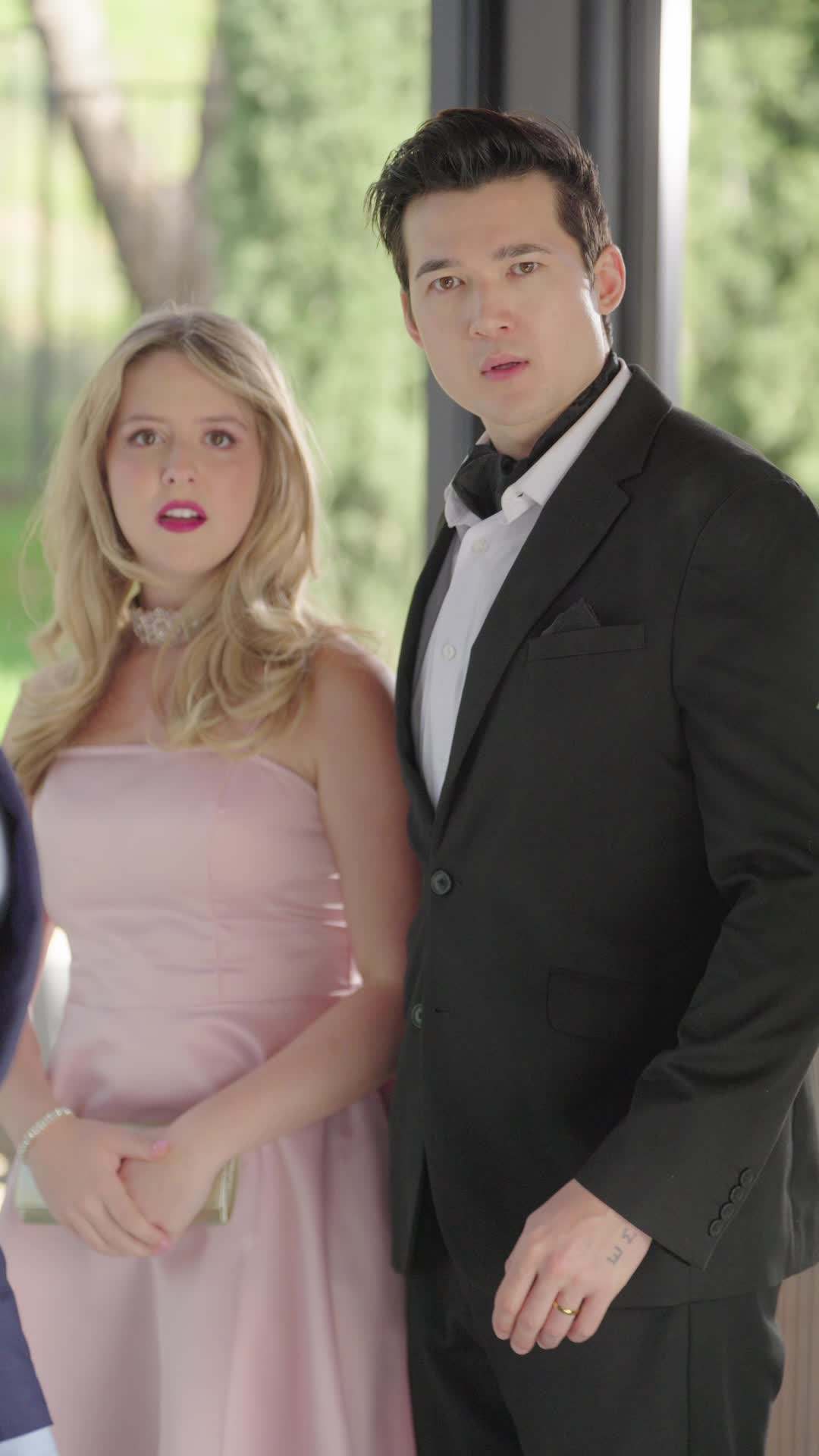 Episódio 7 - Casamento cancelado,  a rainha segue adiante
